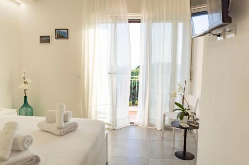 Sulla Valle - Housity
