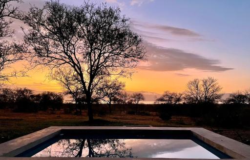 Elephant Kraal - Avery House - Housity