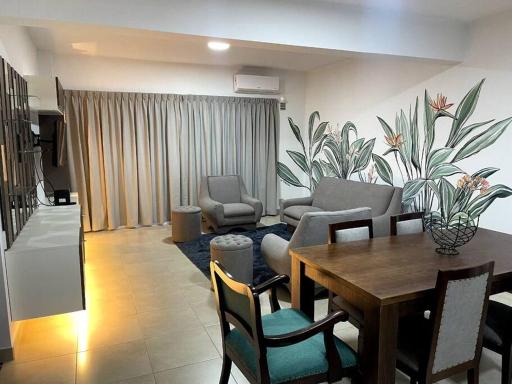 Hermoso departamento,totalmente amoblado c/cochera - Housity
