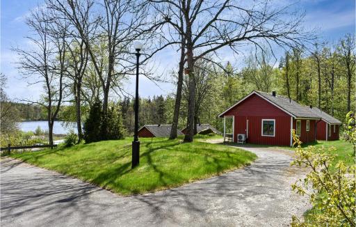 Pet Friendly Home In Asarum - Housity