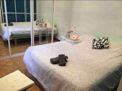 Room en Madrid en alojamiento con baño compartido - Housity