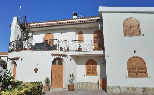 Doria Apartment - Housity
