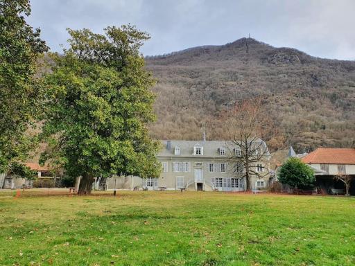 3 Bedroom Cottage near Luchon and St Beat - Housity