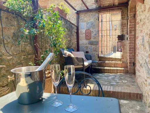 Monteriggioni Castello - Housity