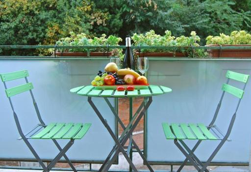apartment at Colosseo with terrace overlooking the garden by LYON - Housity