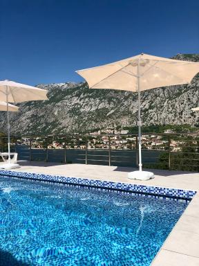 Apartments Seaview Estate Radovic - Housity