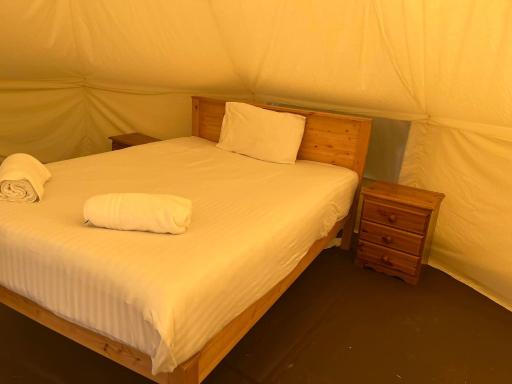Tipi - Pengarreg - Housity