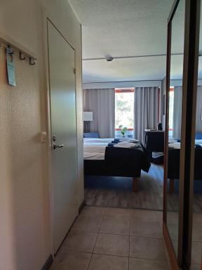 Ellivuori, Ellin Pooli 1 - Housity