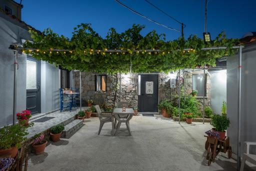 Ρίζες - Rizes - Housity