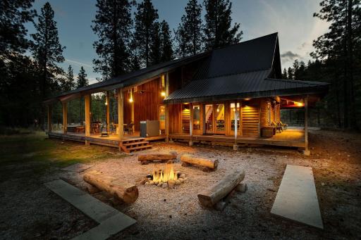Pine Acres - Housity