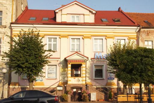 Zajazd Grodzki - Housity