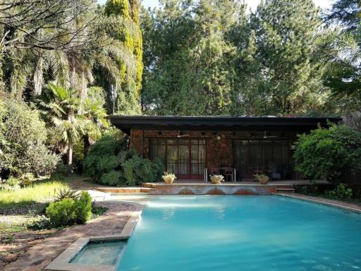 The Pool House @ Salbu - Housity