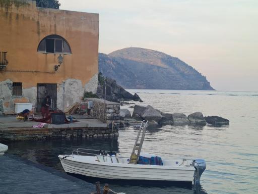 Lipari Centro Storico Flat 6 mins from Port - Housity