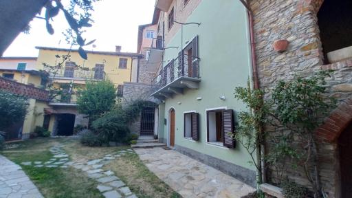 La maison du château - Housity