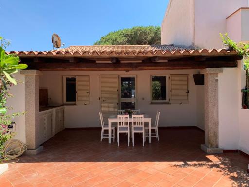 Villetta Ulisse a pochi passi dal mare - Housity