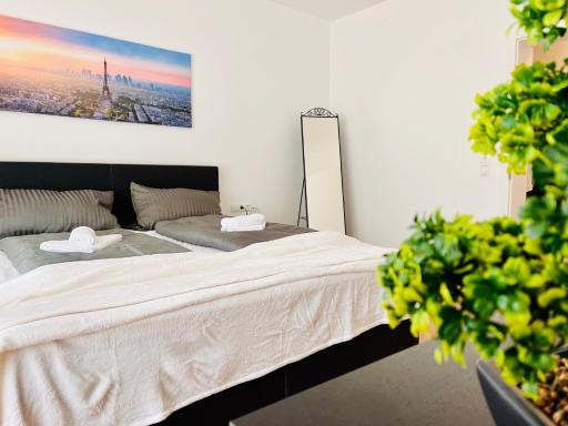 Idyllische Ferienwohnung mit Balkon & Ausblick - Housity