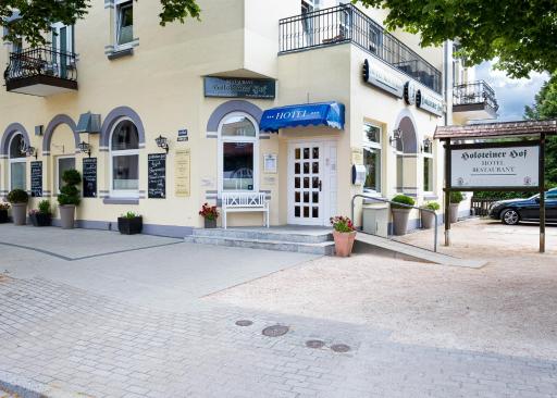 Hotel-Restaurant Holsteiner Hof - Housity