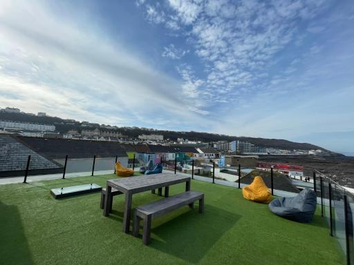 Surfside : Luxury seaside apartment - Housity