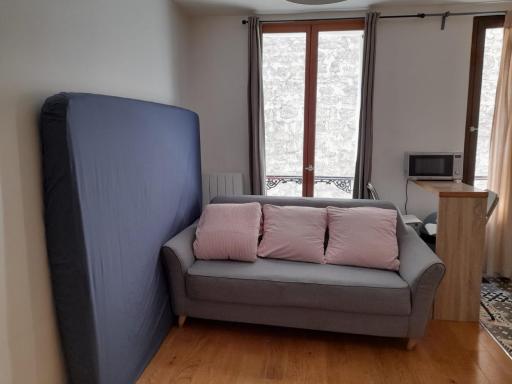 Studio Paris 11 calme quartier central, animé, proche metro - Housity