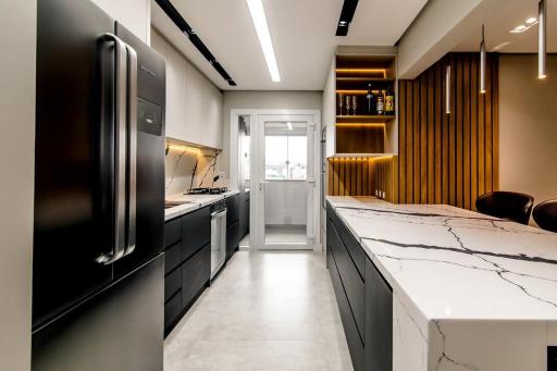 Apartamento de luxo 2 suites lareira sacada c area gourmet com churrasqueira rotativa AC quente e frio em todos os ambientes cozinha completa com maquina de lavar louças e lavanderia completa WIFI gratis - Housity