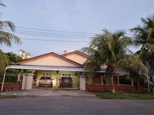 Kenyalang Lutong Homestay - Housity