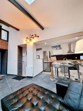 Gîte des Portes de Paris - Loft 6 pers centre-ville Crépy en Valois - Housity