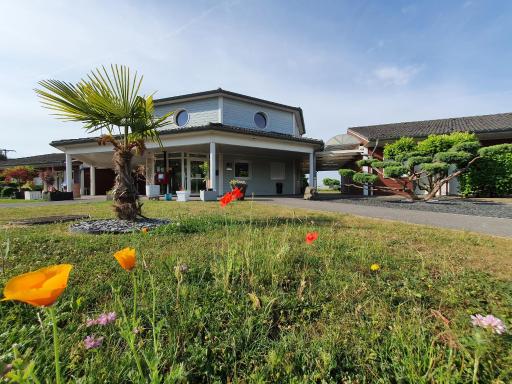 Eqynox Hotel - Housity