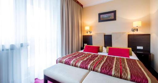 Hotel Felix - Housity