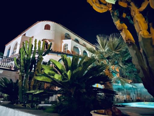 Manca Residence - Housity