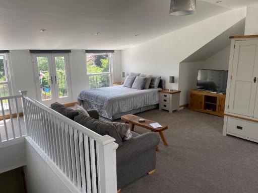 Very Large lovely double room loft apartment - Housity