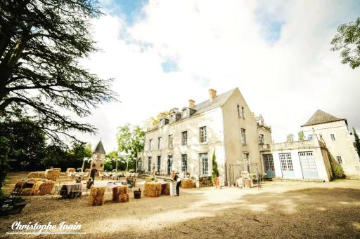 Manoir somptueux à Messas avec piscine privée et grand jardin. - Housity