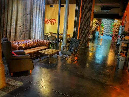 Poshtel Bilbao - Premium Hostel - Housity