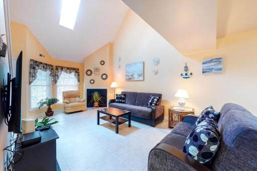 Marlin Cove E4 - Housity