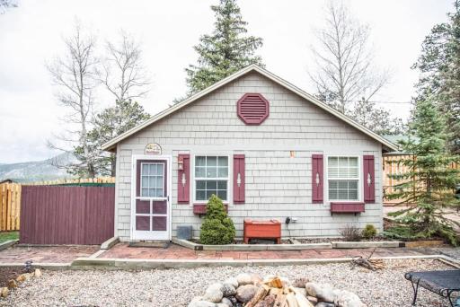 Mt Olympus Cabin, Cozy 1 bedroom cabin Great for couples - Housity