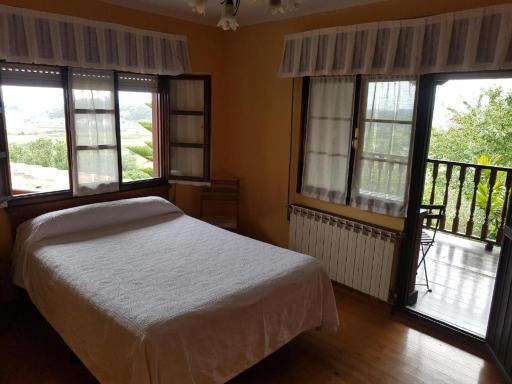 Hotel Rural La Curva Ribadesella - Housity