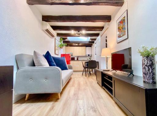 Charming Malasaña Attic - Housity