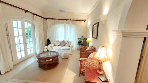 Sweet Enough Cottage - Housity