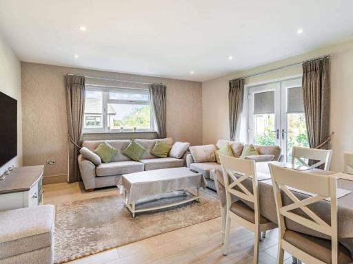 Beeches Cottage - Housity