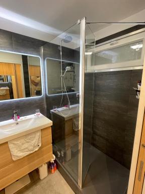 Studio tout équipé et high-tech, idéalement situé - Housity