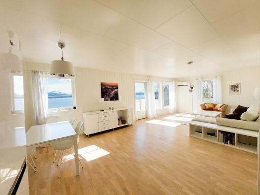 Destination Senja - Vangsvik - Housity