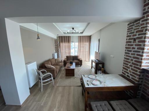 TM Apartment No 1 - Rustic Style - Housity