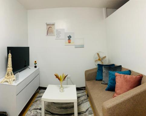 Gunita Staycation - Housity
