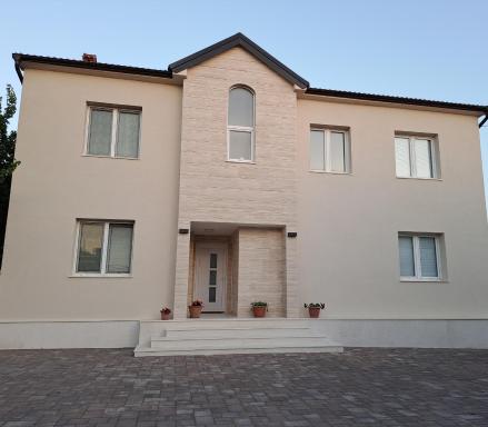 Guesthouse Emma - Housity