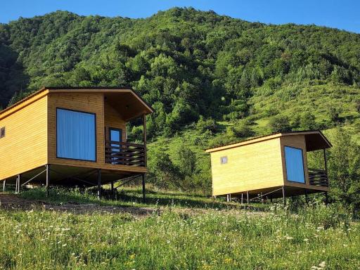 Georgian exotic cottages - Housity