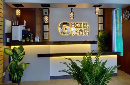 G Hotel - Housity