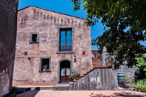 Gli Iris Apartments by Wonderful Italy - Housity