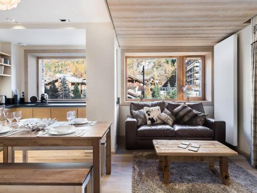 Duplex rénové avec parking, proche centre et remontées, navette et bus à deux pas - FR-1-567-41 - Housity