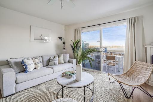 Bay View IV by AvantStay Stylish Mission Beach Home on the Sand - Housity