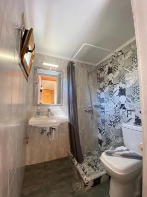 Roxani Studios-Apartments - Housity