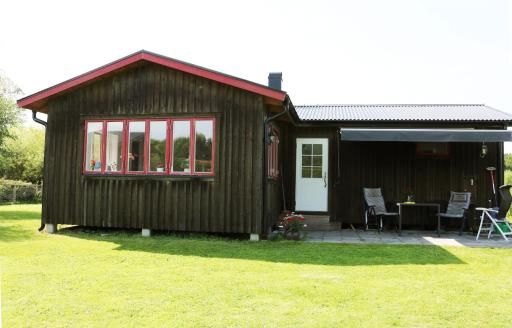 Lovely cottage 200 m from Ringsjon in Stehag - Housity